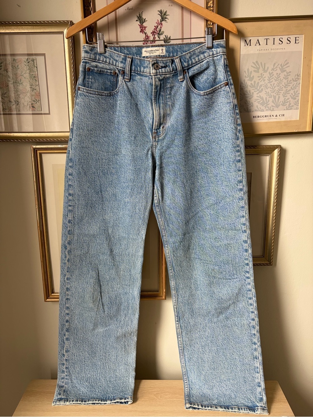 Abercrombie & Fitch 90s High Rise Relaxed Fit Jeans 8
